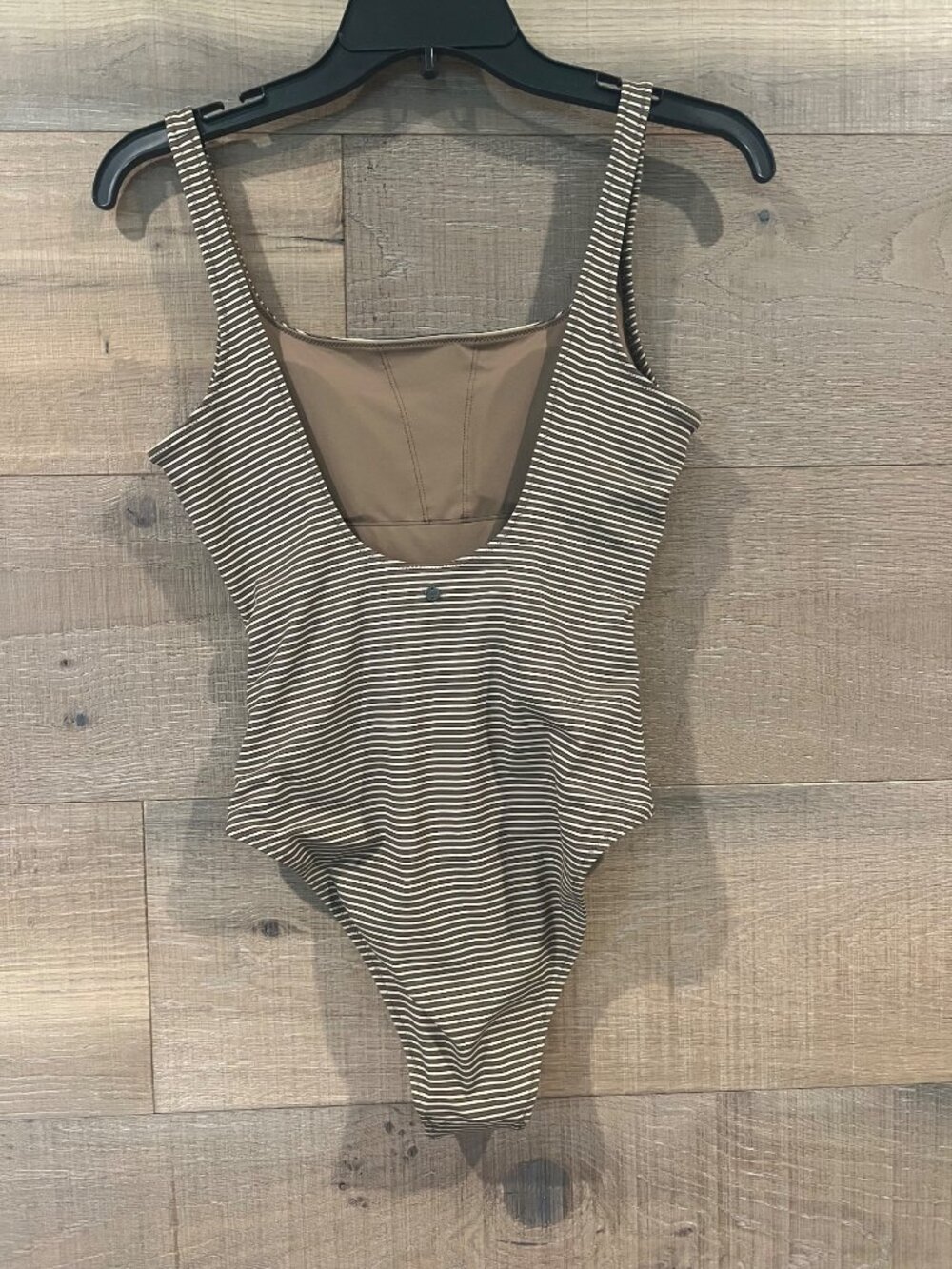 VUORI Encinitas High Cut Palmera One-Piece Swimsuit SIZE S - Picture 5 of 9